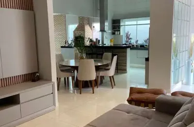 Casa com 3 quartos à venda no Granja Marileusa, Uberlândia 