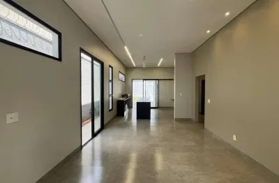 Casa com 3 quartos à venda no Jardim Inconfidência, Uberlândia 