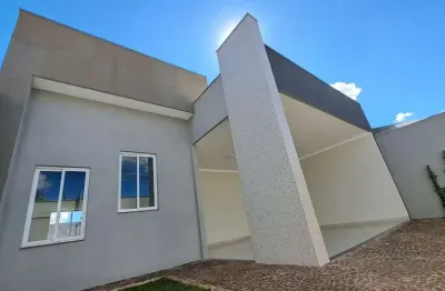 Casa com 3 quartos à venda no Jardim Canaã, Uberlândia 