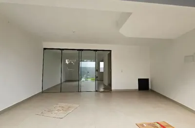 Belíssimo sobrado geminado com 1 suíte mais 2 quartos à venda no bairro costa e silva em joinville/sc por r$ 710.000,00.