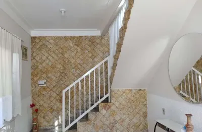 Casa com 2 dormitórios à venda, 103 m² por r$ 570.000,00 - fátima iii - pouso alegre/mg
