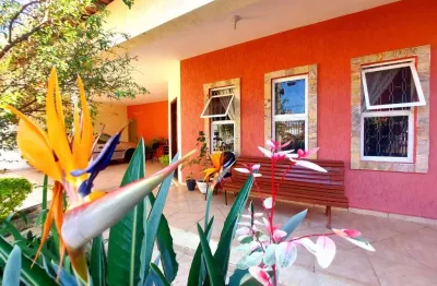 Casa com 3 dormitórios à venda, 186 m² por r$ 780.000,00 - colinas de santa bárbara - pouso alegre/mg