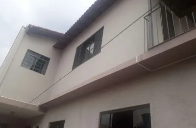 Casa com 3 dormitórios à venda, 187 m² por r$ 650.000,00 - saúde - pouso alegre/mg