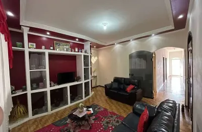 Casa com 3 dormitórios à venda, 200 m² por r$ 750.000,00 - boa vista - pouso alegre/mg