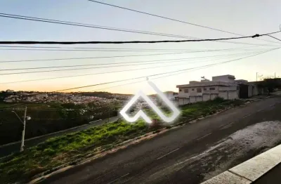 Casa com 3 dormitórios à venda, 190 m² por r$ 690.000,00 - pousada do sol - pouso alegre/mg