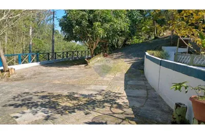Chácara para alugar bairro costinha 2 casas separadas com 2 dormitórios cada