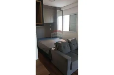 Flat 32 m² mobiliado em bairro nobre — conforto e praticidade!