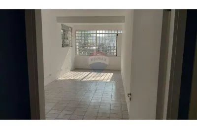 Conjunto Comercial – Sobreloja com 180m² | Ideal para Escritórios e Consultórios