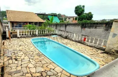 Casa à venda em duque de caxias, parque fluminense, com 6 quartos, com 250 m²