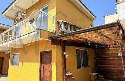 Casa à venda em duque de caxias, vila são luís, com 2 suítes, com 75 m²