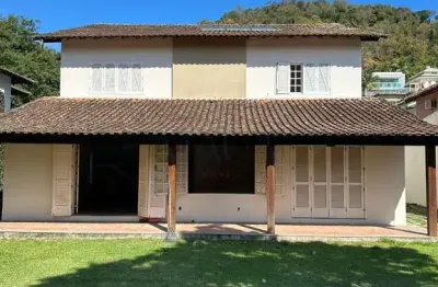 Casa à venda em rio de janeiro, jacarepagua, com 5 quartos, com 342 m²