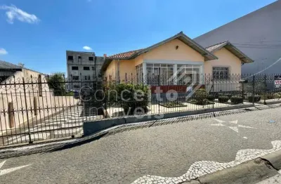Casa com 3 quartos à venda na Avenida Ana Rita, 62, Uvaranas, Ponta Grossa