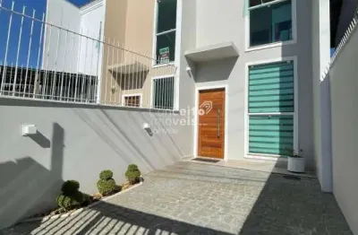 Geminado semi-mobiliado com 2 quartos no bairro petrópolis