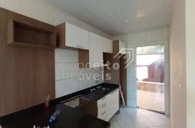 Casa com 2 quartos para alugar na Avenida Eunice dos Reis, 449, Olarias, Ponta Grossa