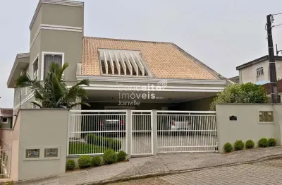 Casa com 10 quartos à venda no Boa Vista, Joinville 