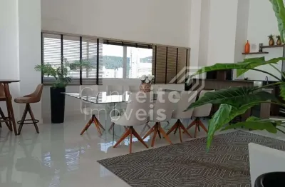 Apartamento com 3 quartos para alugar na Rua 123a, 57, Centro, Itapema