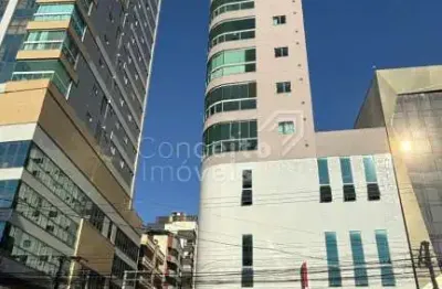 Apartamento com 3 quartos à venda na Rua 224, 10, Meia Praia, Itapema