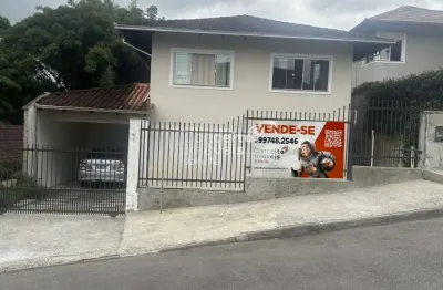 Casa com 3 quartos à venda no Bom Retiro, Joinville 