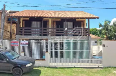 Casa com 2 quartos à venda na Rua Rio Negrinho, 39, Centro, Balneário Piçarras