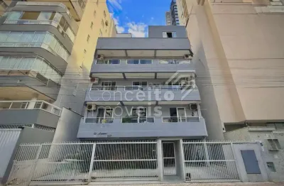 Apartamento com 3 quartos à venda em Meia Praia, Itapema  por R$ 759.000