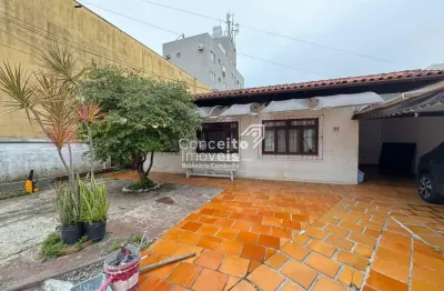 Casa com 6 quartos à venda no Centro, Balneário Camboriú 