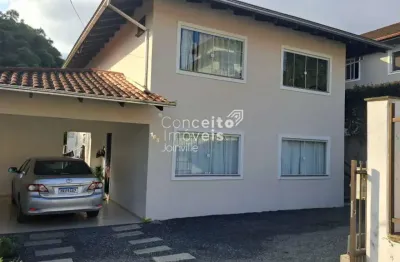 Casa com duas unidades e renda imediata no bom retiro