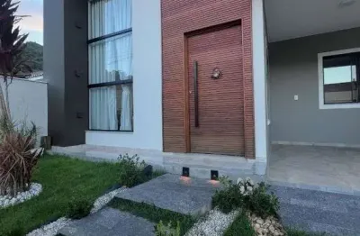 Casa com 3 quartos à venda na rua colombo salles, 50, caminho novo, palhoça por r$ 850.000