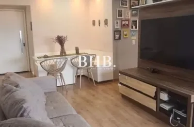 2 dormitórios, sendo 1 suite, reformado com planejados e ar-condicionado, no canal 3 em santos