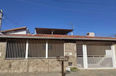 Casa com 3 quartos à venda na Rua Manoel Vitorino Pereira, 42, Jardim Danúbio, Jundiaí