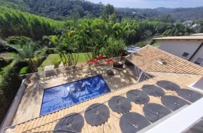 Casa a venda no condomínio Serra dos Cristais em Cajamar - SP.