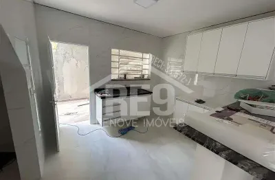 Casa com 2 quartos para alugar na Rua Vitautas Losinskas, Jardim Ana Rosa, São Paulo