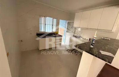 Casa com 2 quartos para alugar na Rua Vitautas Losinskas, Jardim Ana Rosa, São Paulo