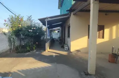 Casa à venda no Balneário dos Golfinhos, Caraguatatuba 