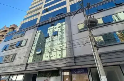 Apartamento à venda no bairro meia praia - itapema/sc