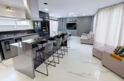 Casa alto padrão em condomínio fechado 5 suítes e 7 vagas de garagem em curitiba