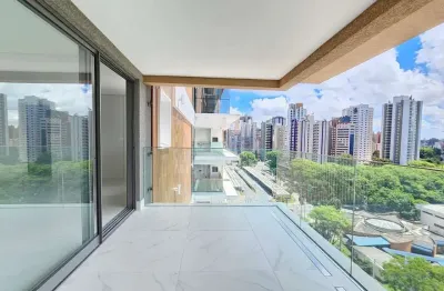 Apartamento alto padrão no cabral 3 dormitórios, 1 suíte, 2 vagas, varanda espaçosa com churrasqueira