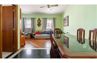 Casa de condomínio à venda na vila mazzei, 199 metros, 3 quartos, sendo 1 suíte, 2 banheiros, 1 lavabo, piscina e 2 vagas cobertas