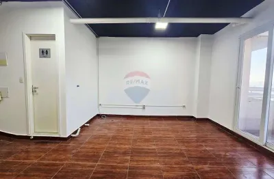 Sala comercial para locação na barra funda, 34 metros, 1 banheiros e 1 vaga