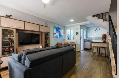 Casa de condomínio à venda na parada inglesa, 95 metros, 2 suítes, 3 banheiros, espaço gourmet, depósito e 1 vaga.