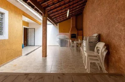 Casa térrea à venda na vila ré – 3 quartos, quintal com churrasqueira e 2 vagas cobertas