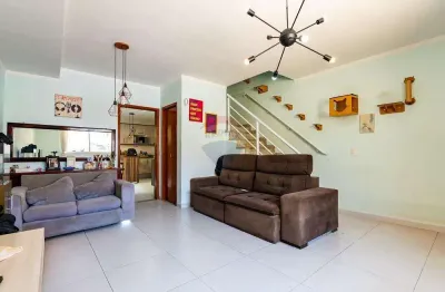 Sobrado à venda na penha  | 160m², 3 quartos, 1 suíte, 2 vagas de garagem