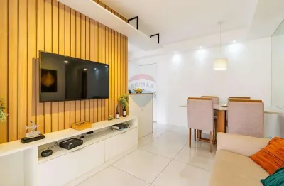 Apartamento à  venda com 2 quartos, varanda, 1 vaga na Liberdade