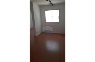 Apartamento para locação na Penha de França, 40 metros, 2 quartos, sala, área de serviço e 1 banheiro