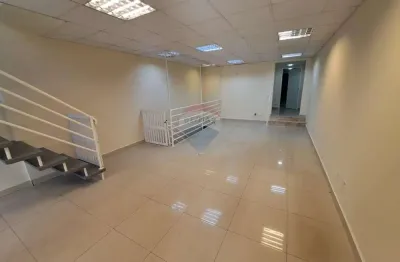 Prédio para alugar na Rua Monte Alegre, 97, Perdizes, São Paulo