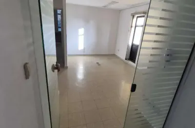 Sala comercial para alugar na Rua Álvares de Azevedo, Centro, Santo André