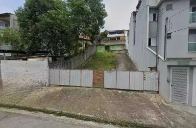 Terreno à venda na Rua Tibagi, Vila Curuçá, Santo André