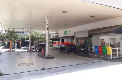 Terreno com vocação para posto de gasolina, loja ou farmacia - 959m total - 623 área construída