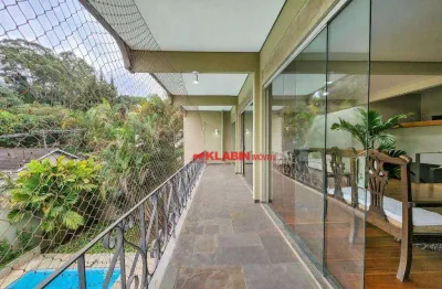 Casa no morumbi a 1km do hospital israelita albert einstein morumbi - 900 área construída - 5 dormitórios sendo 5 suítes - 7 banheiros - 8 vagas