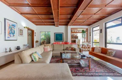 Casa com 7 quartos à venda na Rua Traipu, Pacaembu, São Paulo