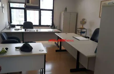 Conjunto comercial a venda na vila olimpia com 43m2,1 vagas, 1 copa e 1 wc